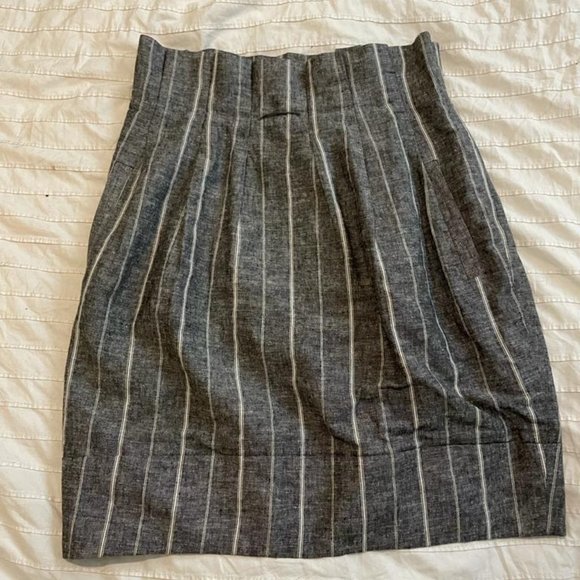 BCBG grey skirt - Picture 1 of 1